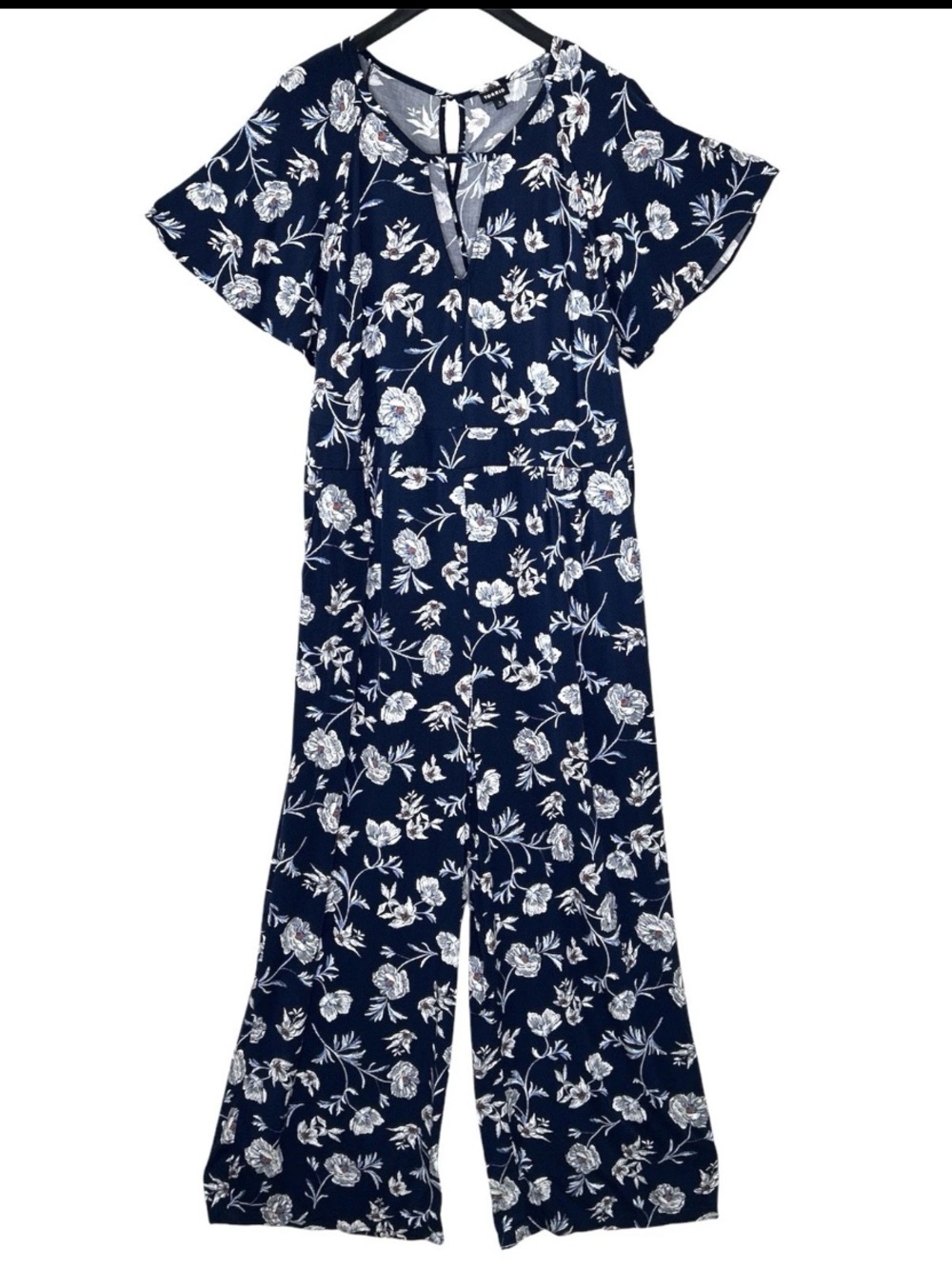 Torrid Navy White Floral Jumpsuit Women's Size 4 Rayon Challis Flutter Sleeve
